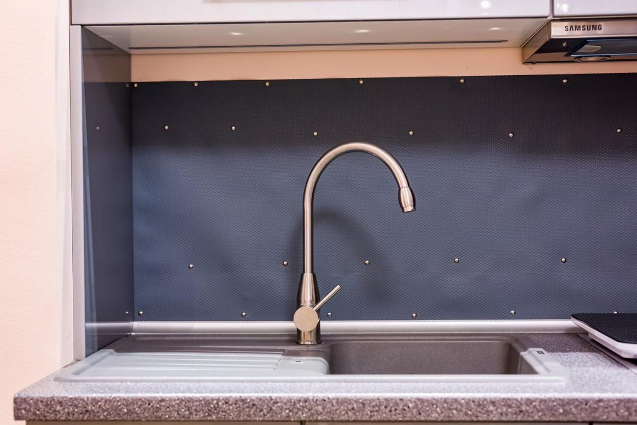 Apartment Svobody Lviv Exterior foto