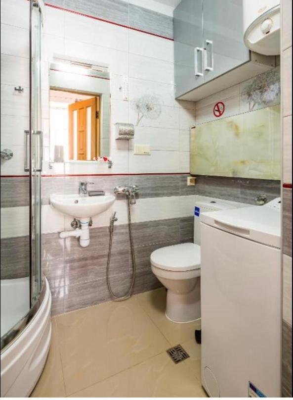 Apartment Svobody Lviv Exterior foto